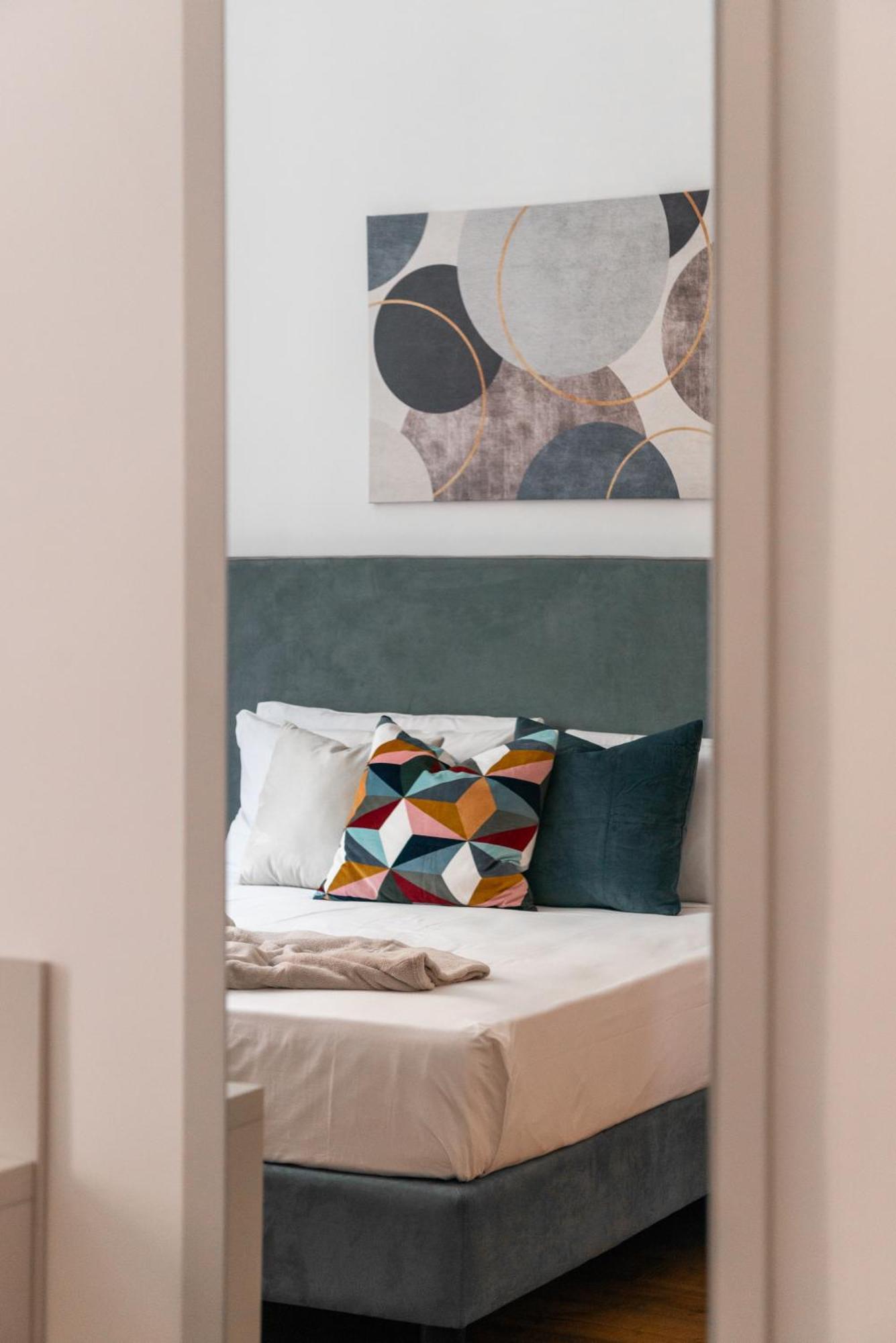 Elegant Haven Re Di By Hostand Apartment *