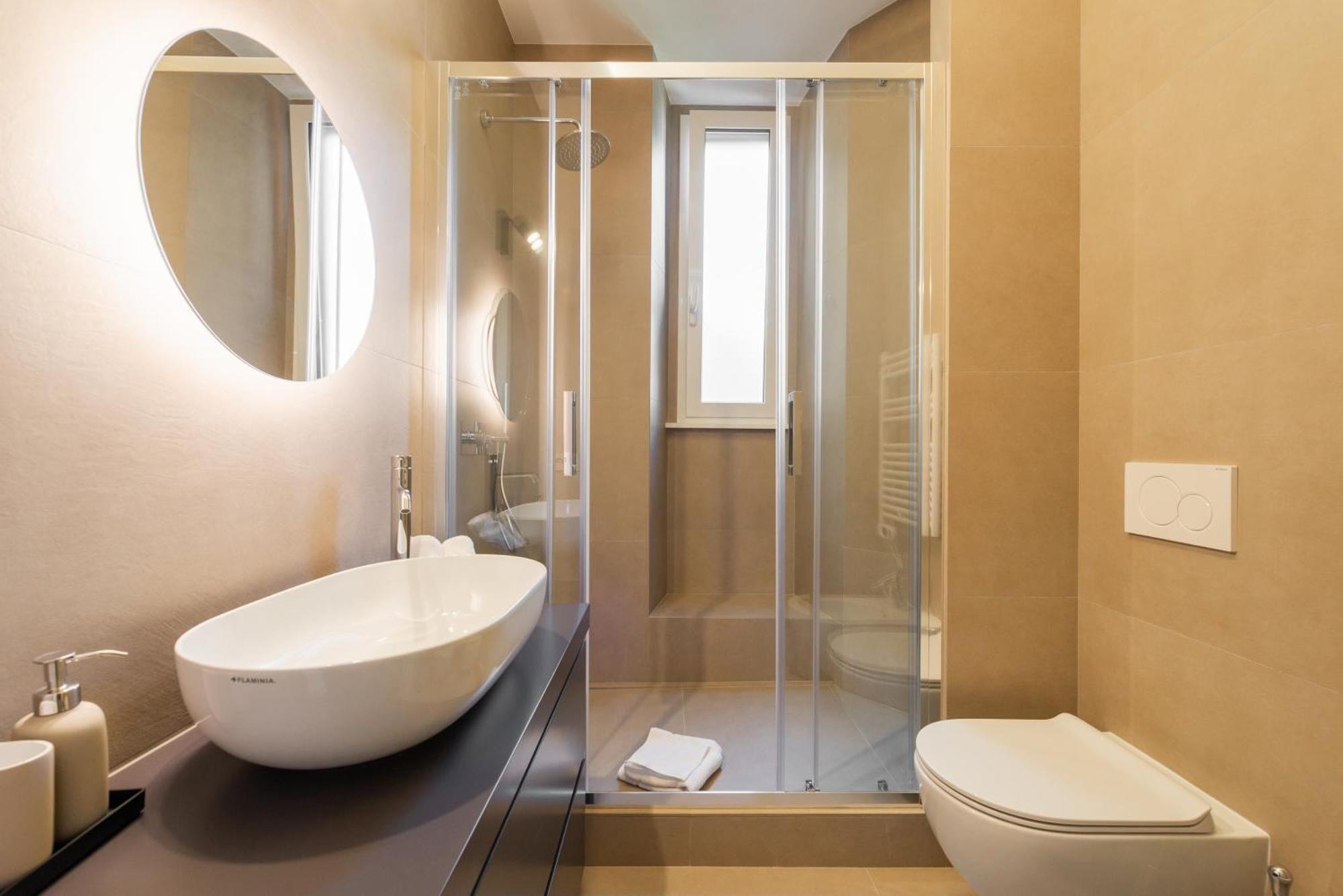 Elegant Haven Re Di By Hostand Apartment